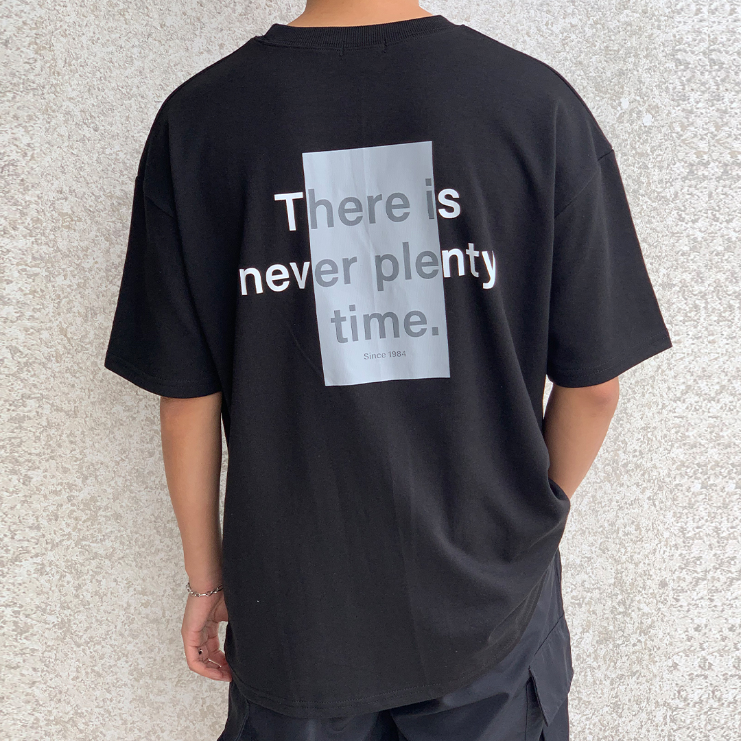베럴댄나우 남자 타임 프린팅 레터링 오버핏 반팔 티셔츠